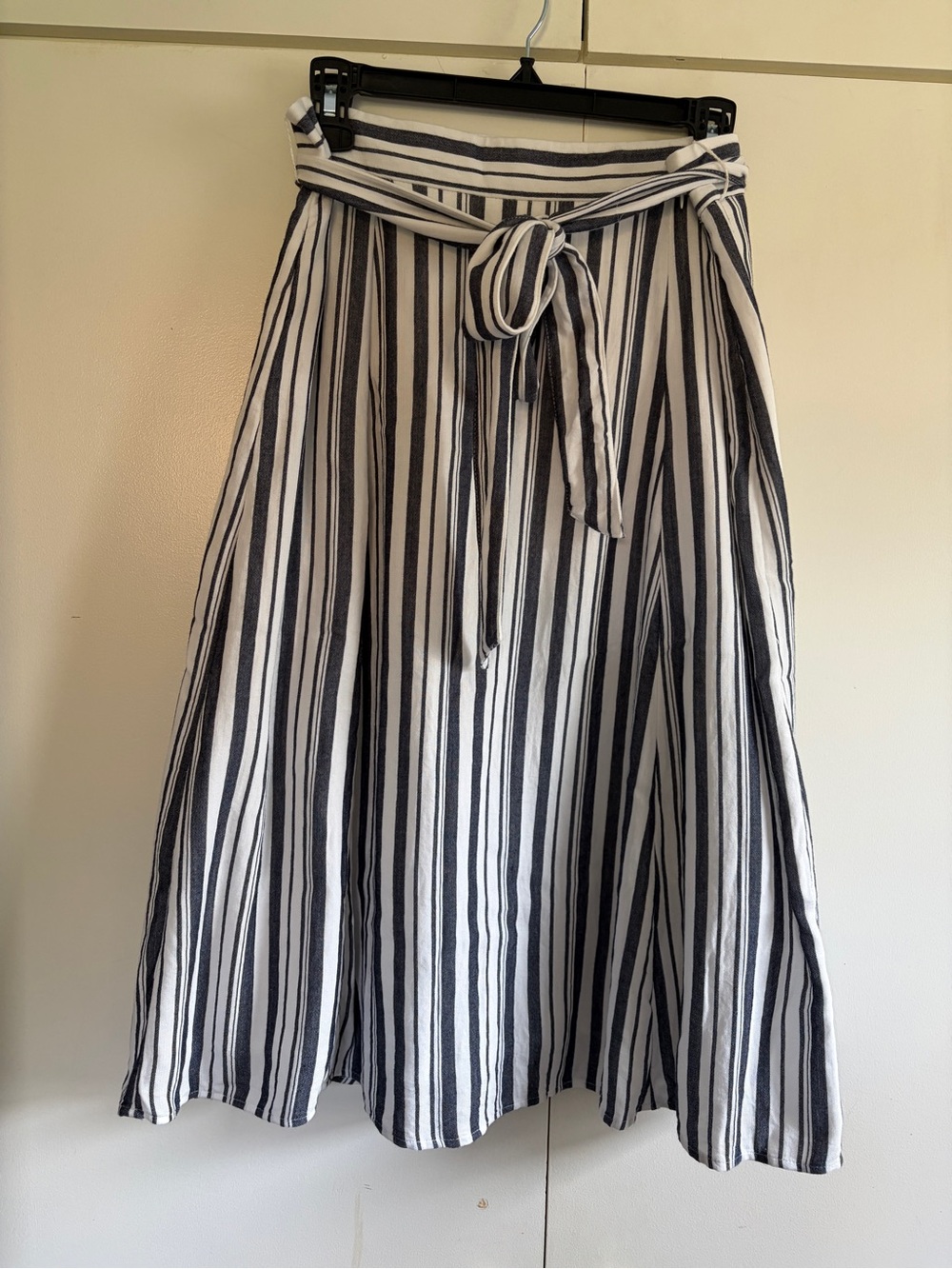 Loft Striped Tie-Waist Midi Skirt